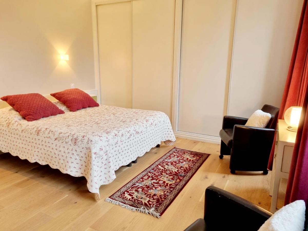 Face A L'Hotel De Ville Grand Et Lumineux Appartement Angoulême Екстериор снимка