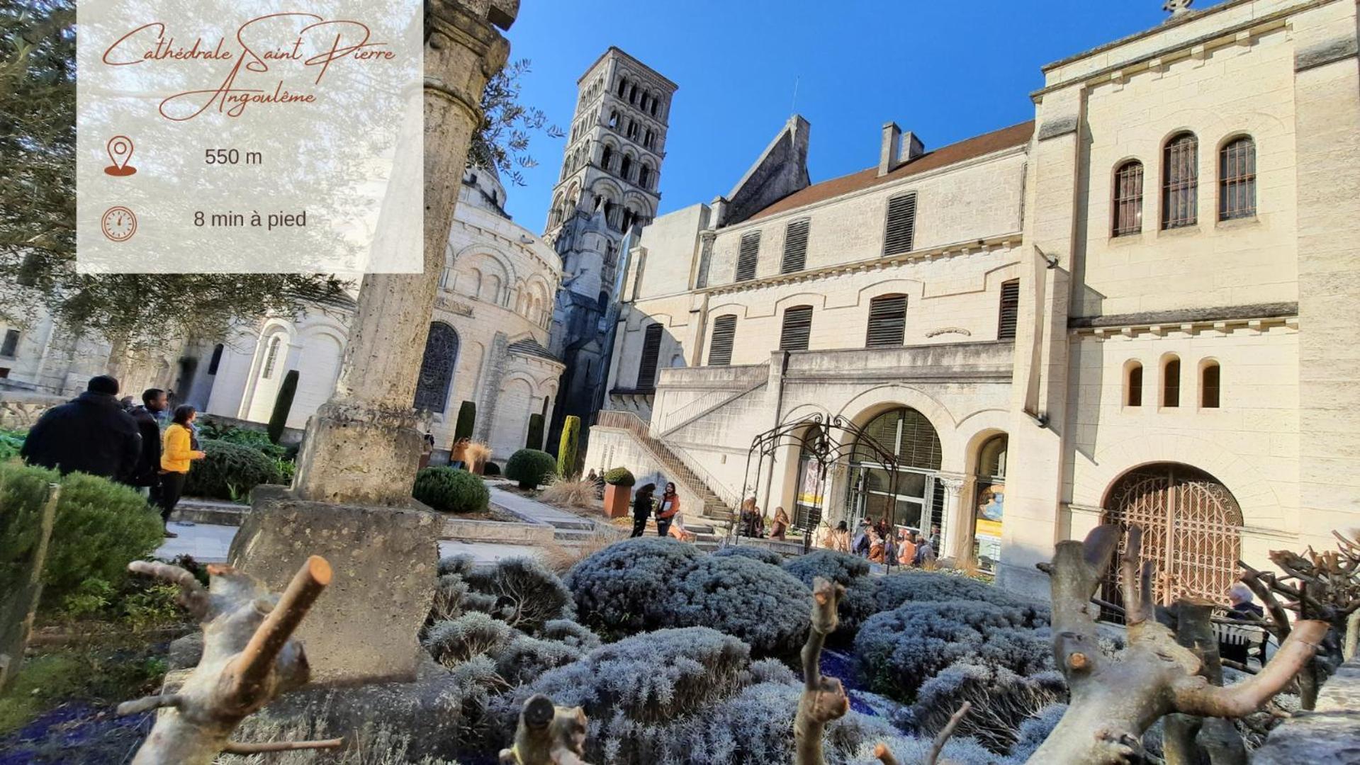 Face A L'Hotel De Ville Grand Et Lumineux Appartement Angoulême Екстериор снимка